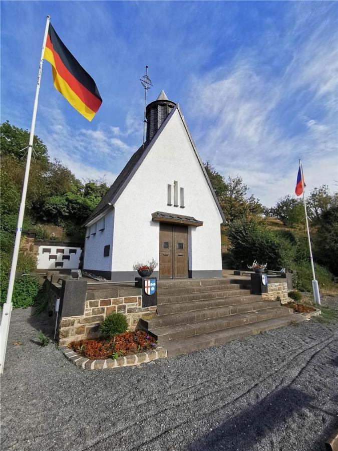 Ferienwohnung Neli Am Rhein Rheinbrohl Exterior photo